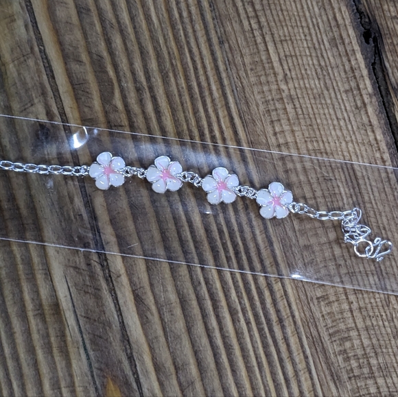 white/pink flower sterling silver bracelet NEW $75 - Picture 3 of 3